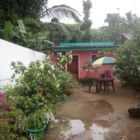 Little Pink House Apartment Mirissa Ngoại thất bức ảnh